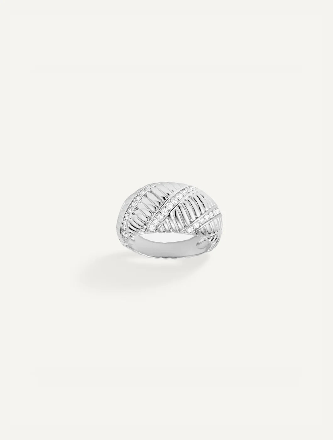 LINDA DOME RING